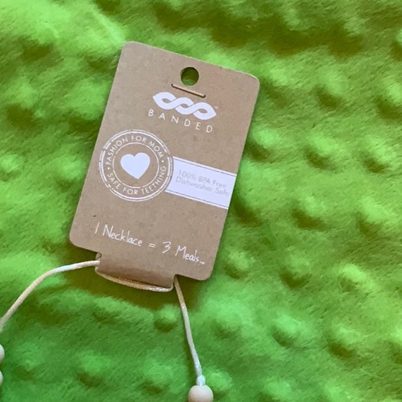 NWT ‘Banded’ Baby Teething Necklace for Mom - Picture 2 of 3